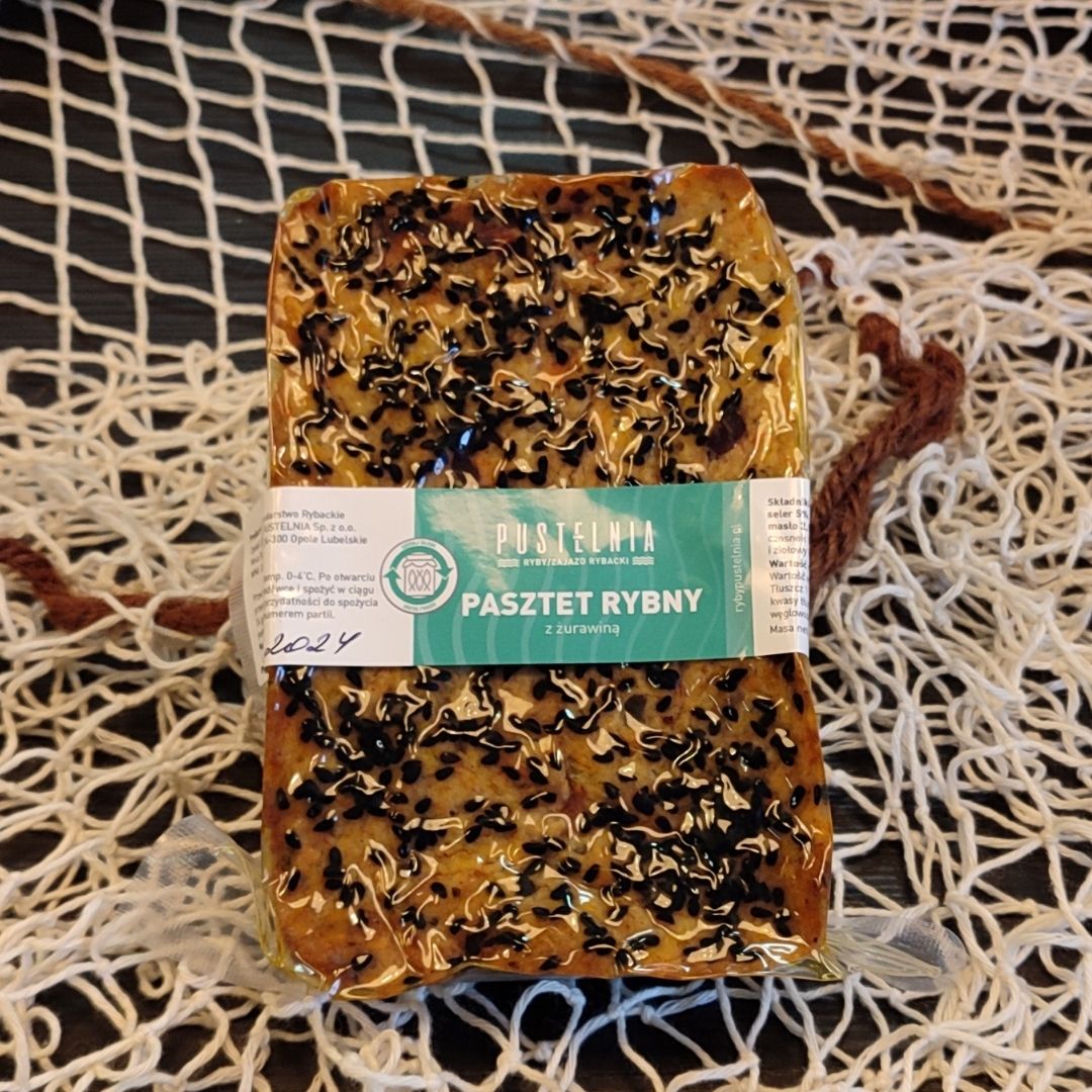PASZTET RYBNY Z ŻURAWINĄ